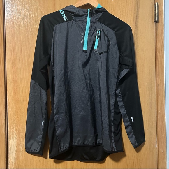 Reebok Performance Quarter-zip Top - Picture 1 of 9